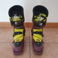 Scarponi scialpinismo Atomic