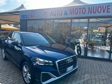 Audi Q2 35 TFSI Identity Black