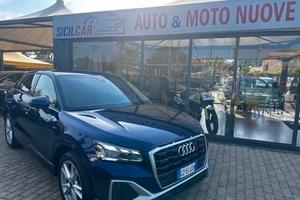 Audi Q2 35 TFSI Identity Black