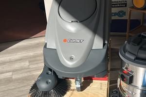 Spazzatrice elettrica comet CSW700