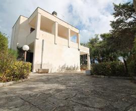 VILLA SINGOLA A OSTUNI