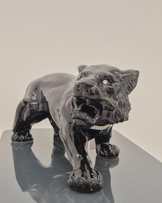 statua in ceramica