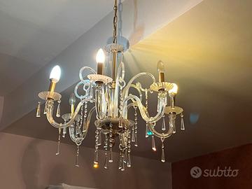 lampadario in vetro.