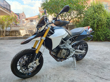 Aprilia Dorsoduro 750