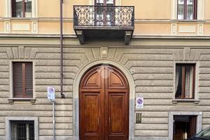 MONOLOCALE A TORINO