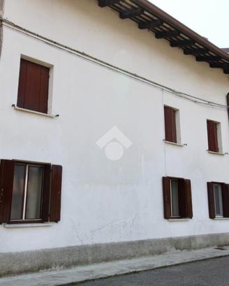 CASA SEMINDIPENDENTE A BICINICCO