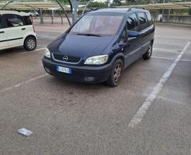 Opel zafira 2000 edition