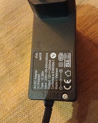 Alimentatore 12V 2.5A