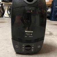 Aspirapolvere MIELE S771