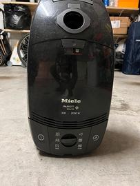 Aspirapolvere MIELE S771