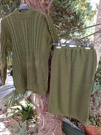 Completo donna maglia e gonna