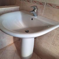 Lavandino e miscelatore