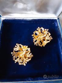 Orecchini a fiore