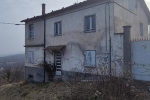 Casa indipendente da ristrutturare