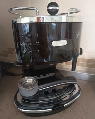  macchina caffè DeLonghi 