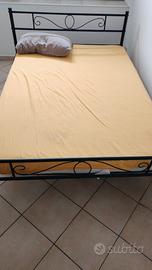 Letto matrimoniale  + materasso