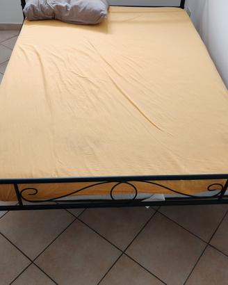 Letto matrimoniale  + materasso