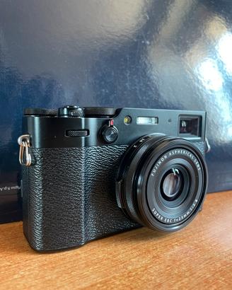 Fotocamera fujifilm x100v perfetta Nera