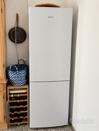 Cucina Smeg: frigo + piano cottura + cappa + lavel