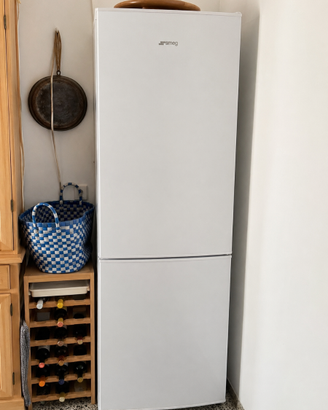 Cucina Smeg: frigo + piano cottura + cappa + lavel