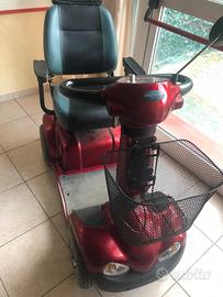 Scooter elettrico per anziani/disabili