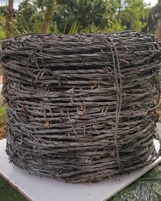 2 bobine di filo spinato nuove