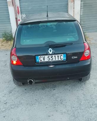 Renault Clio 1.2 16V anno 2005