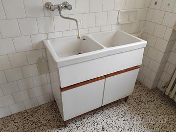 Mobile Lavello Lavanderia