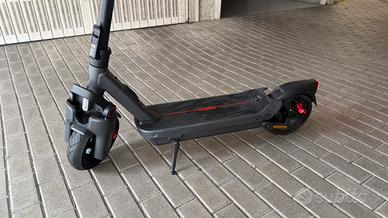 monopatino Segway Max G3