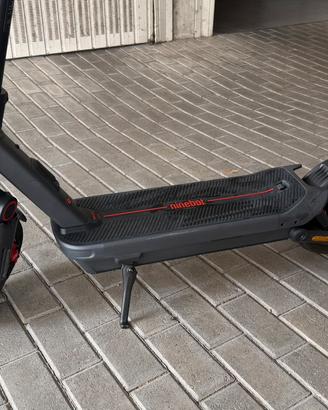 monopatino Segway Max G3