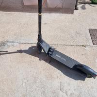 Monopattino Ninebot E2 pro