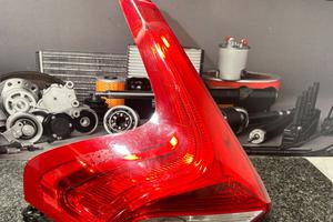 FANALE STOP POSTERIORE SINISTRO PER VOLVO V40 Seri