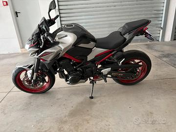 Kawasaki Z900 anno marzo 2024, cavalli 125