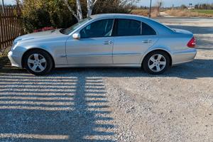 Mercedes E 200 kompressor
