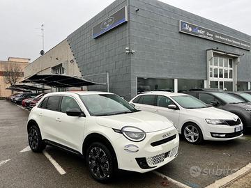 FIAT 600 Hybrid 145 CV DCT MHEV La Prima kM 0