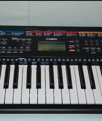 Tastiera Yamaha Psr E263