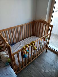 Lettino con sponde per bambini + materasso