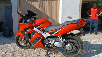 Honda VFR 800