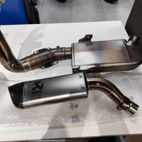 SCARICO AKRAPOVIC PER MT-09  2025  USATO