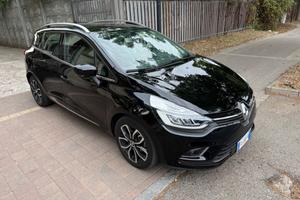 Renault Clio Sporter dCi 8V 90 CV EDC Moschino Zen