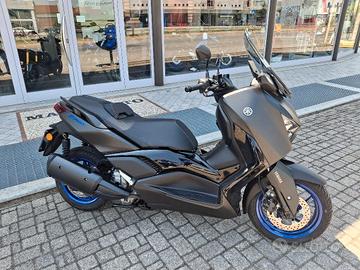 Yamaha X-Max 300 2024
