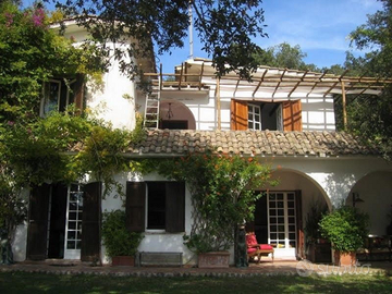 Villa intera o porzioni fronte lago