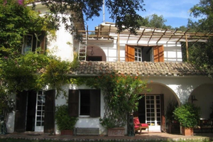 Villa intera o porzioni fronte lago