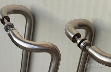 Coppia di maniglioni in acciaio inox L.68