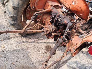 Trattore fiat 25 R o C fiat 311 R o C sollevatore