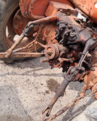 Trattore fiat 25 R o C fiat 311 R o C sollevatore