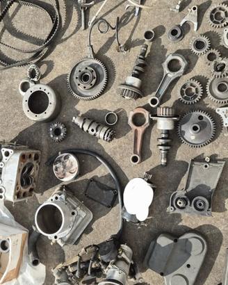 ricambi usati per ducati 748