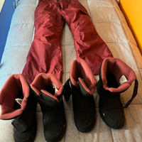 Pantalone e scarpe da neve per bambino