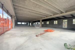 NEGOZIO A TORBOLE CASAGLIA