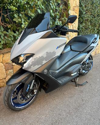 T max 560